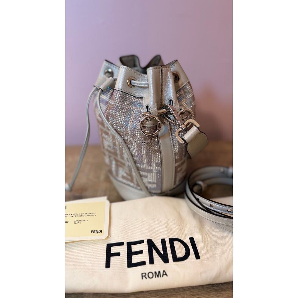 ๐ฉถSOLD๐ฉถ Fendi Mon Tresor Iridescent Crystals Crossbody Bag - Picture 4 of 6